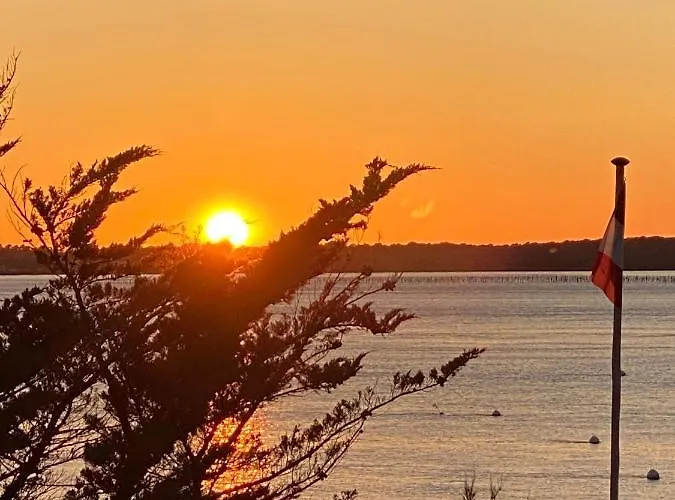 L'ocean Vue Bassin 1ere Ligne Pereire Vue Apartment *