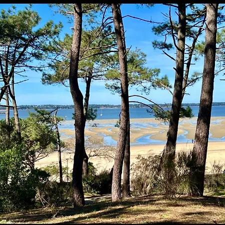 Апартаменты L'ocean Vue Bassin 1ere Ligne Plage Pereire Vue Mer Аркашон